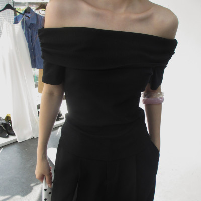 DOTTIE - Áo kiểu hở vai - Đen - T1114