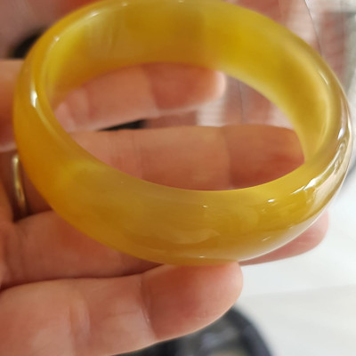 Vòng tay đá mắt mèo Vàng nhẹ Ni 56mm x  Cao 19mm x dầy 7mm Nữ 52kg - 59kg đeo màu nhẹ xinh tươi đẹp rẻ lắm chuẩn hợp nữ mệnh thổ mệnh kim mệnh thuỷ ạ