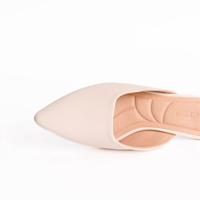 Dép bít đầu Biti