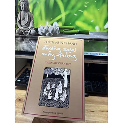 Đường Xưa Mây Trắng