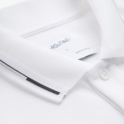 Áo polo nam màu Trắng / Đen cơ bản phối cổ vải dày dặn mềm mịn . Form Fitted - ROUTINE 10F24POL029R2 | ROUTINE CÀ MAU