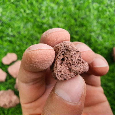 Đá nham thạch đỏ Trung Quốc cỡ to lọc nước cho bể cá cảnh 500Gr