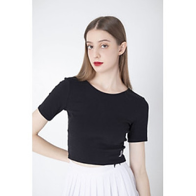 Áo thun Crop-Top SureFlauntFit với thiết kế tinh tế, tôn dáng chị em. trẻ trung và năng động.