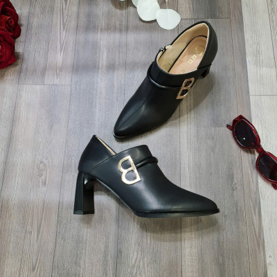 Boots thời trang nữ cổ thấp ROSATA RO688 -7F- Đen,Nude -HÀNG VIỆT NAM-BKSTORE