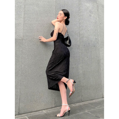 Đầm cổ yếm MINA thiết kế ôm body chất liệu ren gợn sóng quyến rũ - MN226