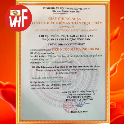 Nước mắm cá cơm Vĩnh Hương 40 độ đạm chai 500ml 70 năm truyền thống