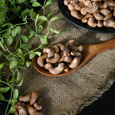 Hạt điều rang cao cấp 475g DGfoods/Roasted cashew/HVNCLCL/hạt điều bình phước/ Đặc sản Cần Thơ, Ăn chay