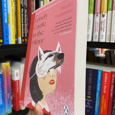 Sách - Lonely Castle in the Mirror by Mizuki Tsujimura | Fantasy Fiction / Japanese Contemporary Literature
