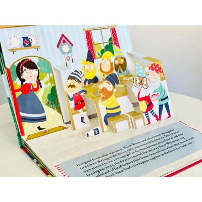 Snow White And the Seven Dwarves: Fairy Tale Pop-Up Book