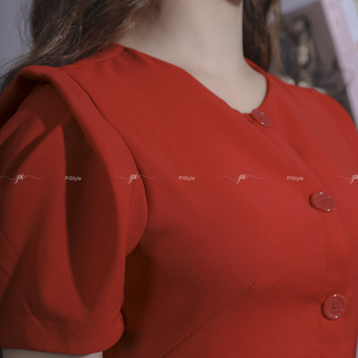 Váy Vải Trơn Cúc Trước Màu Đỏ Cao Cấp 23V059