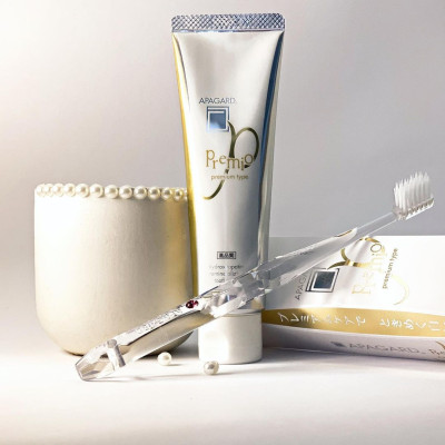Kem Đánh Trắng Răng Cao Cấp Apagard Premio 105 G