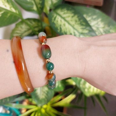 Vòng tay đá mã não tứ quý may mắn 8mm cho các bạn Nữ công sở làm trang sức