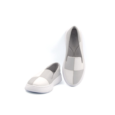 Giày Sneakers Nữ Sọc Caro Cá Tính TOMOYO "SIÊU NHẸ" TMW31200