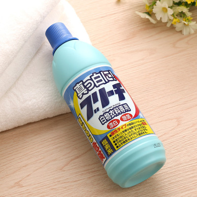 Nước tẩy trắng quần áo Rocket 600ml