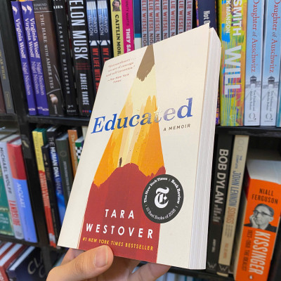 Sách - Educated by Tara Westover | The International Bestseller Biography / Memoir / Ngoại văn