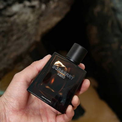 Nước Hoa Nam Burberry Hero Parfum Intense