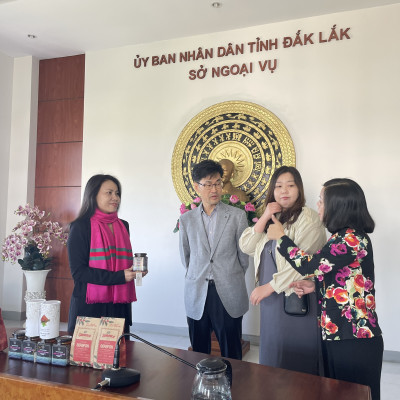 Mật Ong Hoa Cà Phê Jade Mountain Nguyên Chất Thu Hoạch Tự Nhiên Chất Lượng Cao 380ml