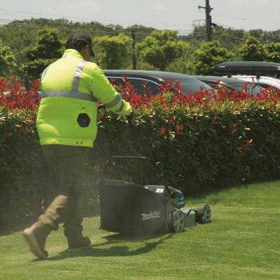 ÁO KHOÁC LÀM MÁT DÙNG PIN SIZE L  MAKITA DFJ214AM (KHÔNG KÈM PIN VÀ SẠC) - HÀNG CHÍNH HÃNG